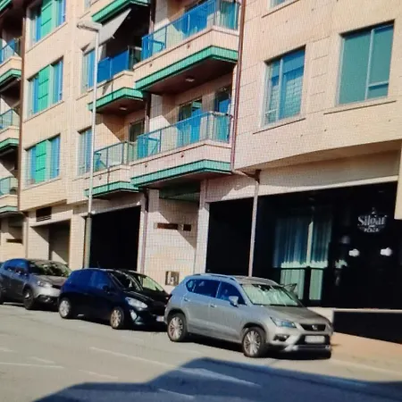 Ξενοδοχείο με διαμερίσματα Silgar Plaza