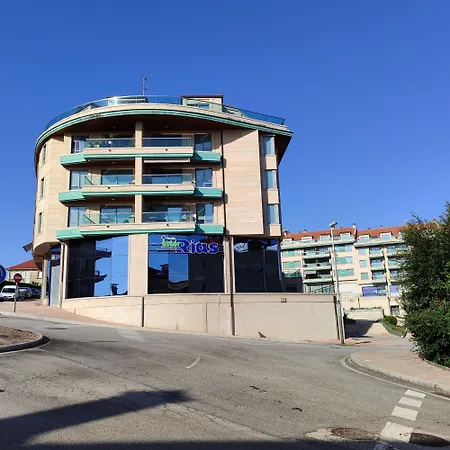 Ξενοδοχείο με διαμερίσματα Silgar Plaza 4*