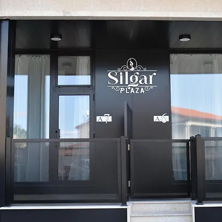 Ξενοδοχείο με διαμερίσματα Silgar Plaza