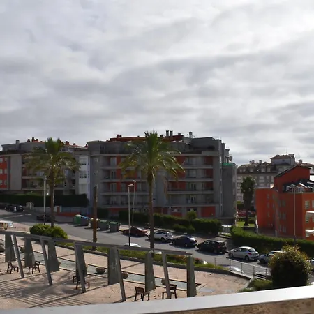 Ξενοδοχείο με διαμερίσματα Silgar Plaza 4*