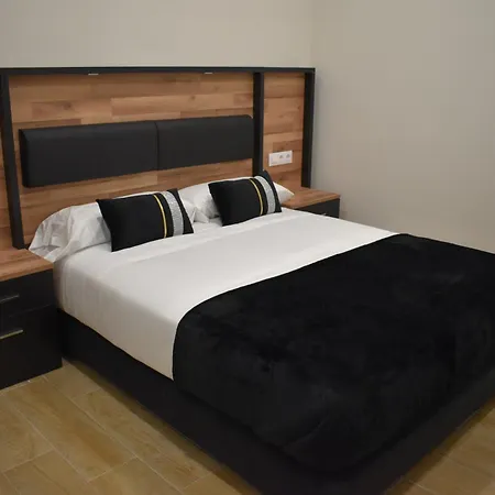 Silgar Plaza Ξενοδοχείο με διαμερίσματα 4*