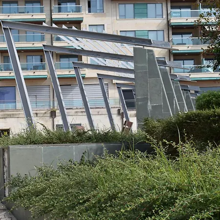 Ξενοδοχείο με διαμερίσματα Silgar Plaza