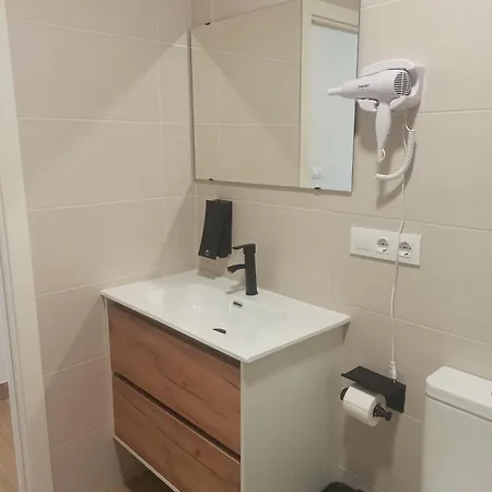 Ξενοδοχείο με διαμερίσματα Silgar Plaza