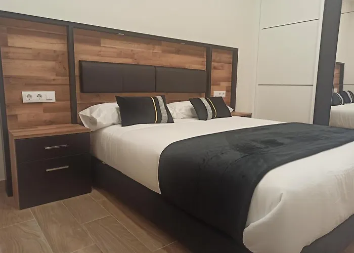 Ξενοδοχείο με διαμερίσματα Silgar Plaza