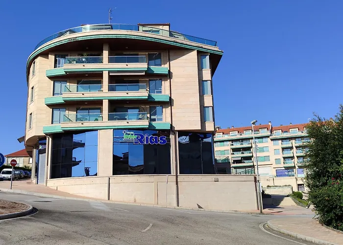 Ξενοδοχείο με διαμερίσματα Silgar Plaza 4*